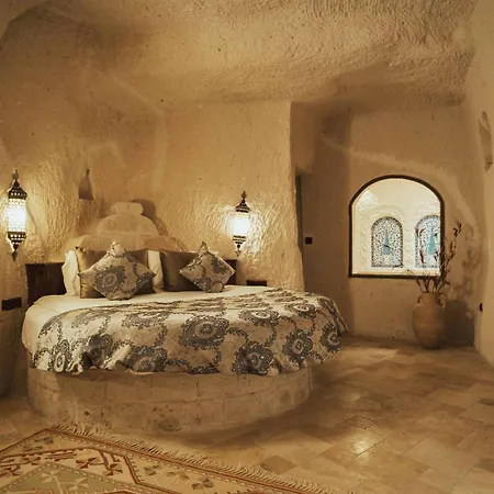 Hu Of Cappadocia - Special Class