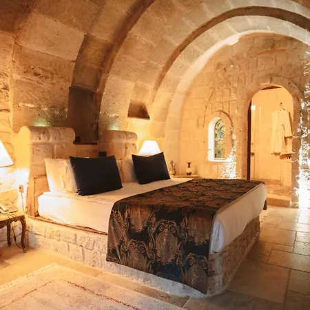 Hu Of Cappadocia - Special Class